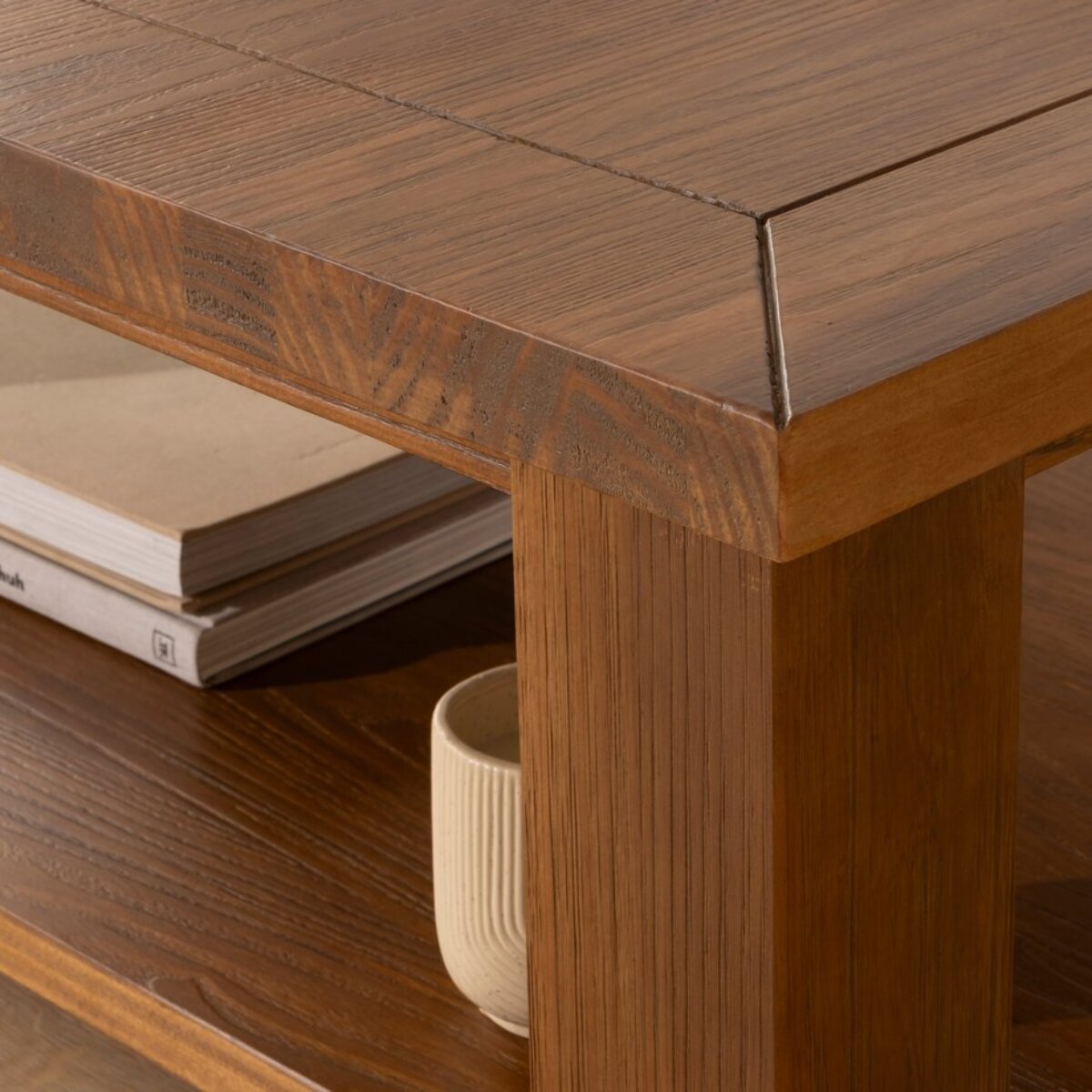 Table basse Tulum -bois massif d'araucaria-couleur noyer 130 x 45 x 80 cm