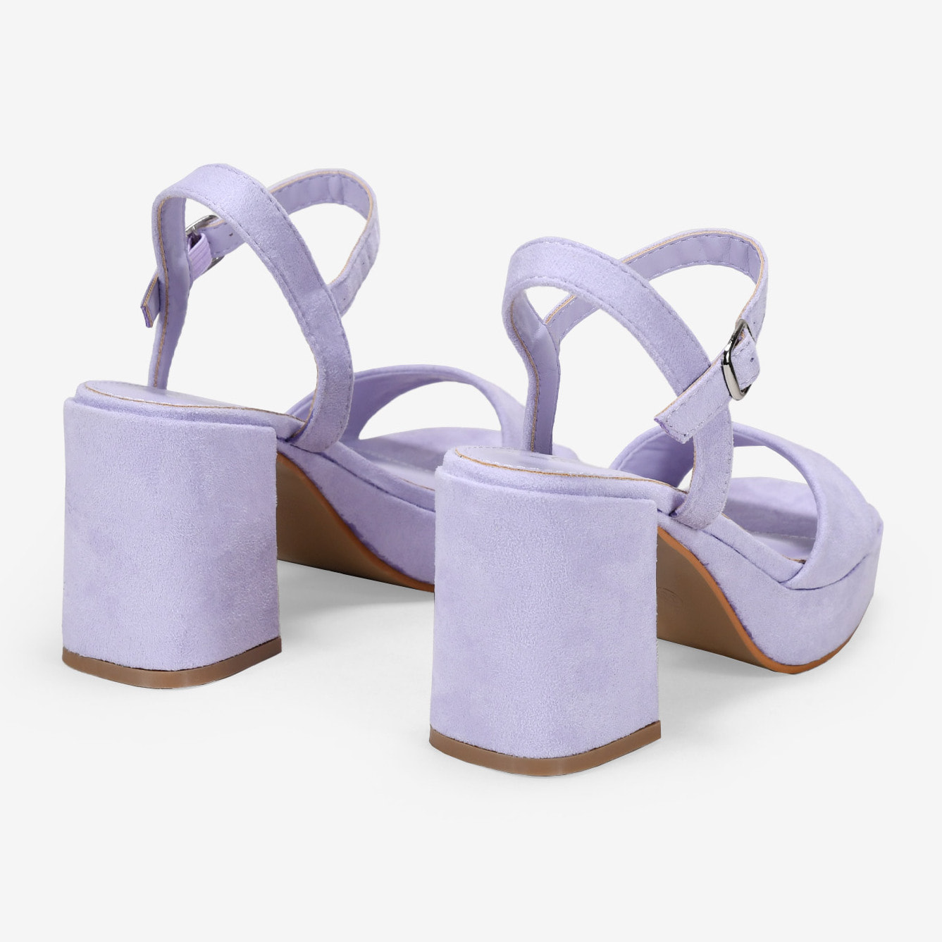Sandalias de tacón cuadrado lilas