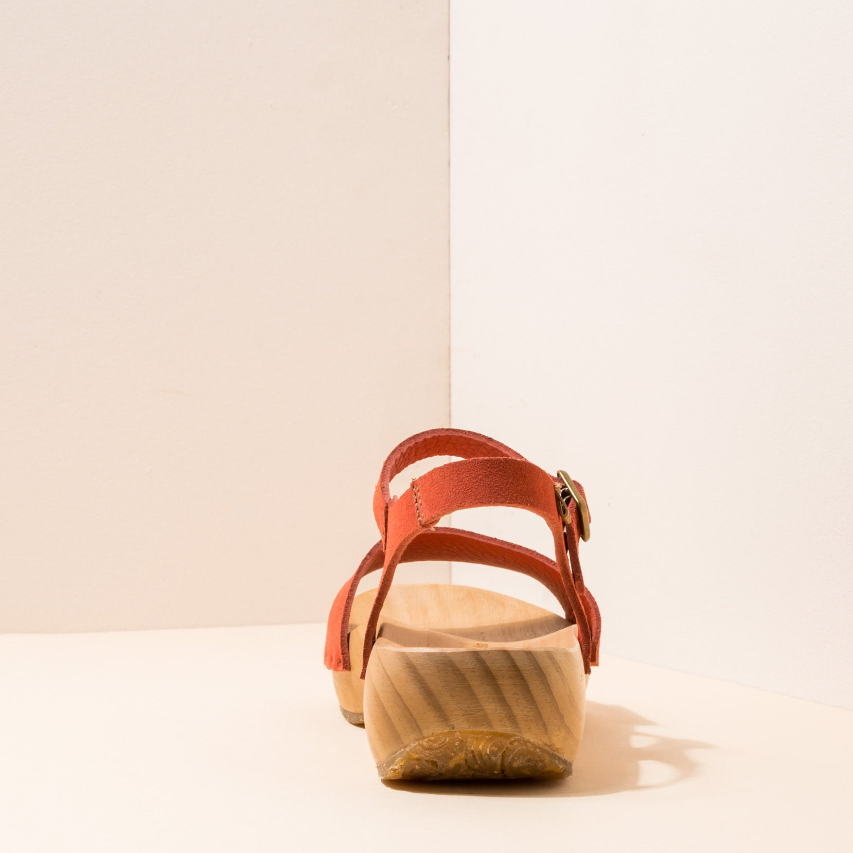 Sandalias N5831 SKIN BACK CORAL / SHOKUNIN color Coral