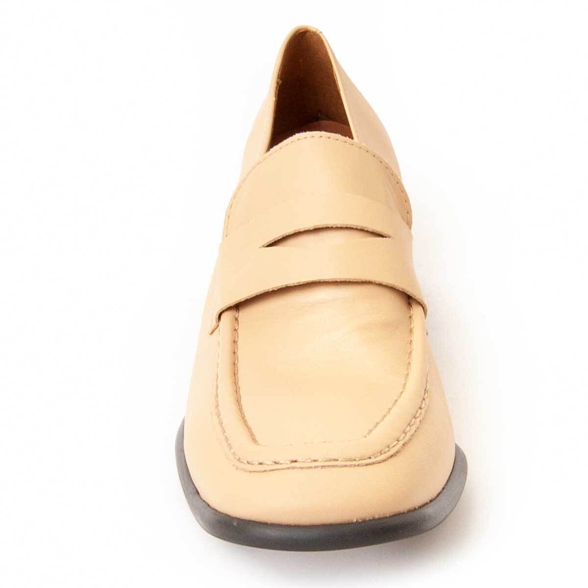 Mocasín De Tacón - Beige - Altura: 5 Cm