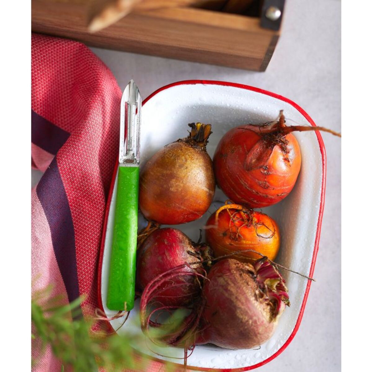 Couteau éplucheur OPINEL N315 vert