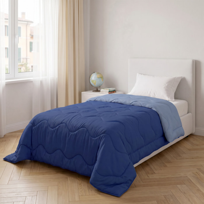 Trapunta invernale bicolor Made in Italy in microfibra di poliestere - Blu/Azzurro