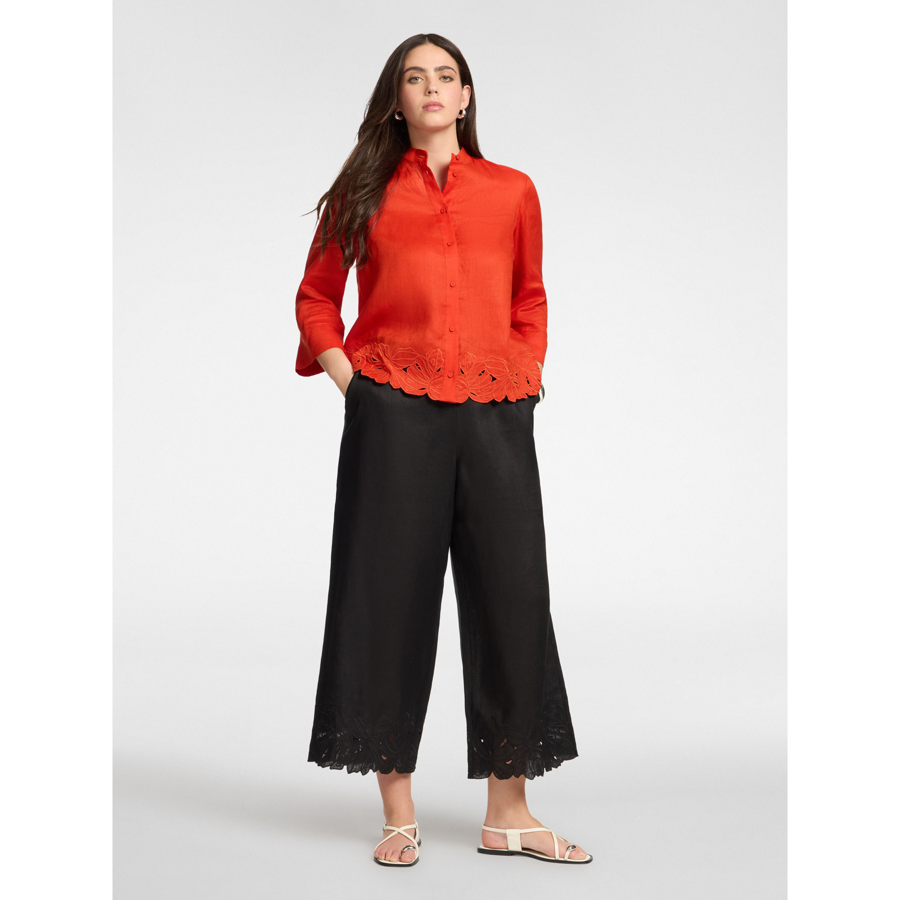 Elena Mirò - Pantaloni in lino con bordi ricamati - Nero