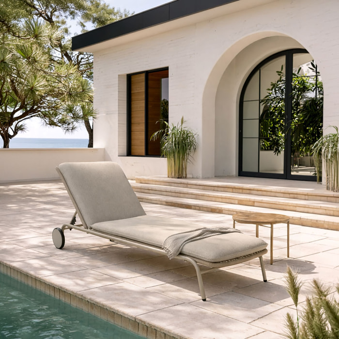 Lot de 2 chaises longues à roulettes en aluminium et tissu taupe COME