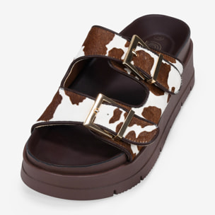 Sandalias de plataforma con pelo print vaca