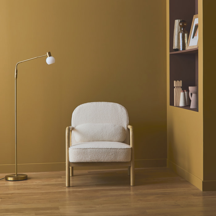 Fauteuil scandinave arrondi bois d'hévéa et bouclette AMELIE