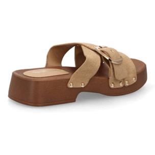 Sandalia pala plataforma de madera con hebilla elegante