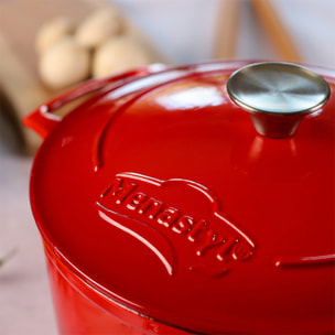 Cocotte ronde 7L en fonte émaillée rouge COLETTE