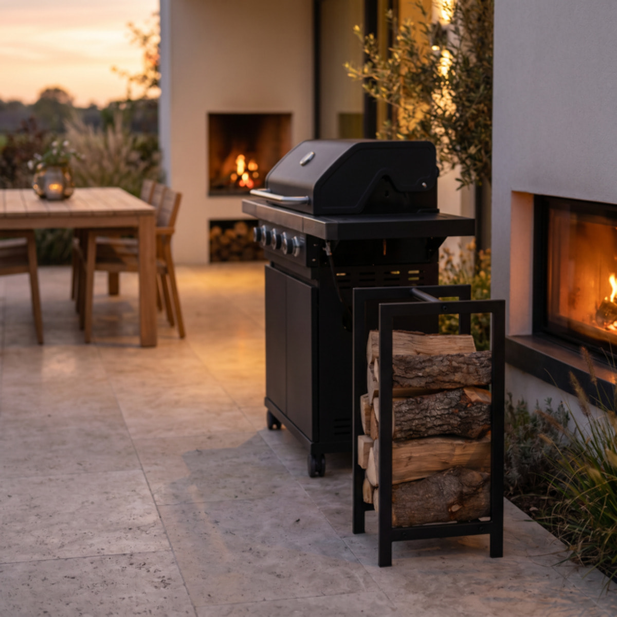 Portalegna verticale in acciaio Tamala 59,5 cm, supporto legna salvaspazio per camino e stufa, design moderno industriale, resistente e stabile, ideale per interno ed esterno, giardino terrazzo e area barbecue