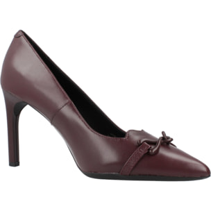 Zapatos de Vestir Mujer de la marca GEOX  modelo D DAVIOLA Bordeaux