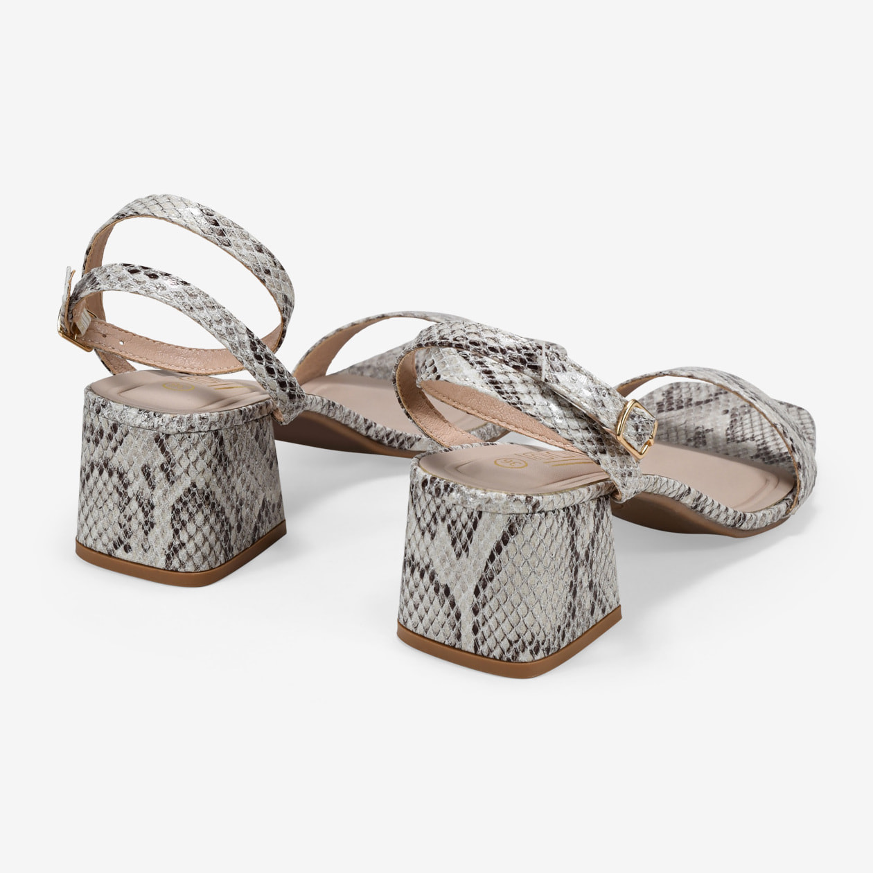 Sandalias de tacón estampado serpiente con hebilla