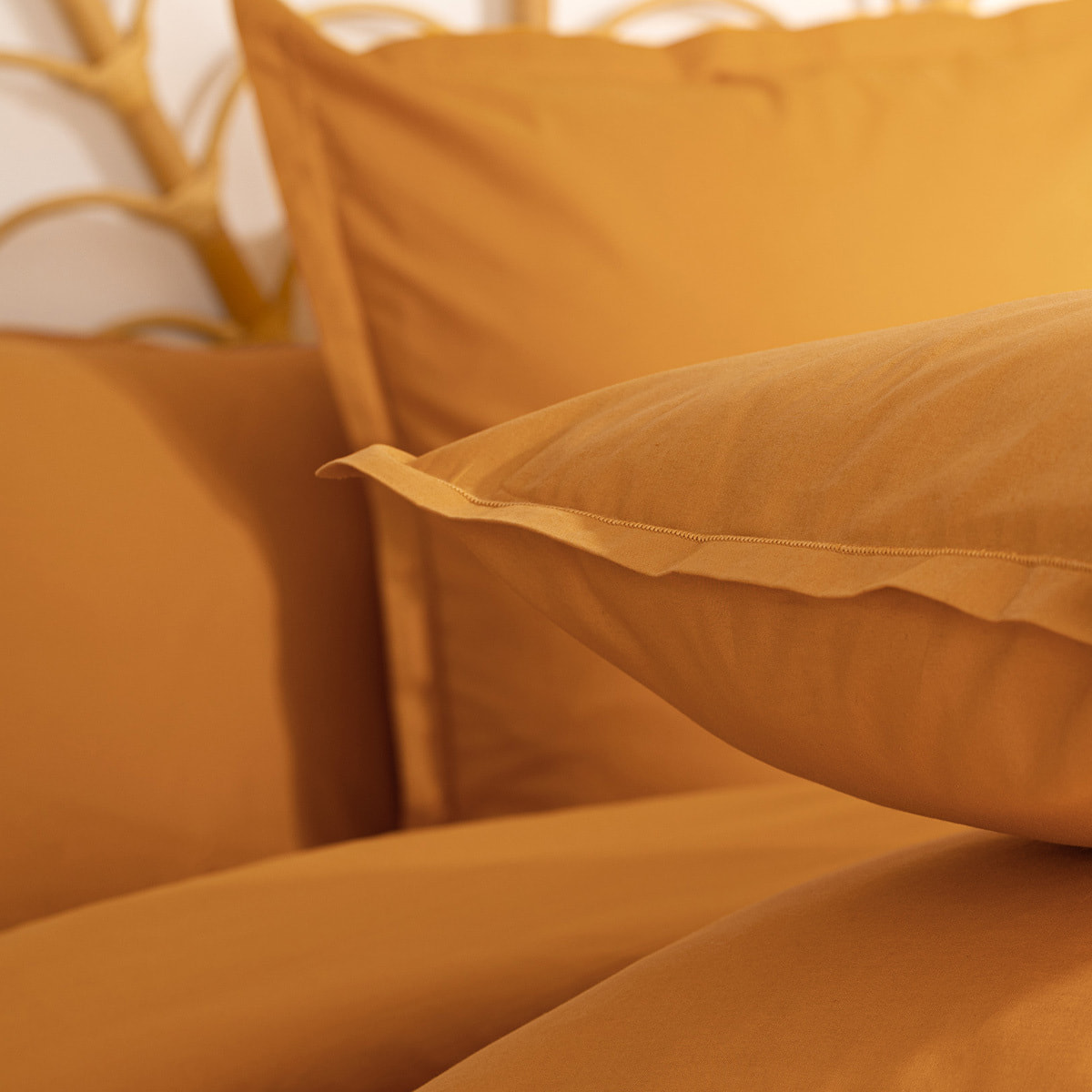 Taie d oreiller "Carina" coton 63x63cm jaune cumin