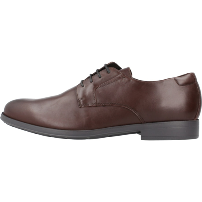 Zapatos de Vestir Hombre de la marca GEOX  modelo U HILSTONE Brown