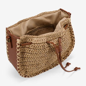Bolso bandolera tostado en rafia