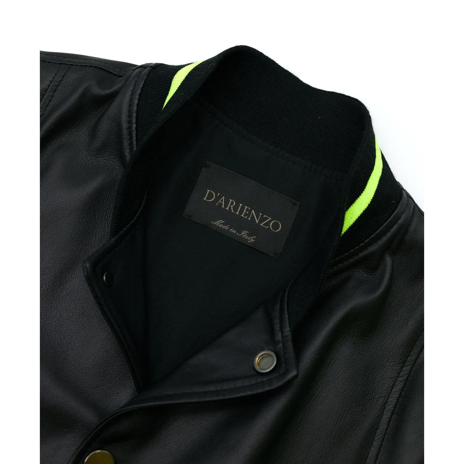 Giubbotto varsity in pelle nera e fluo con elastico bicolore