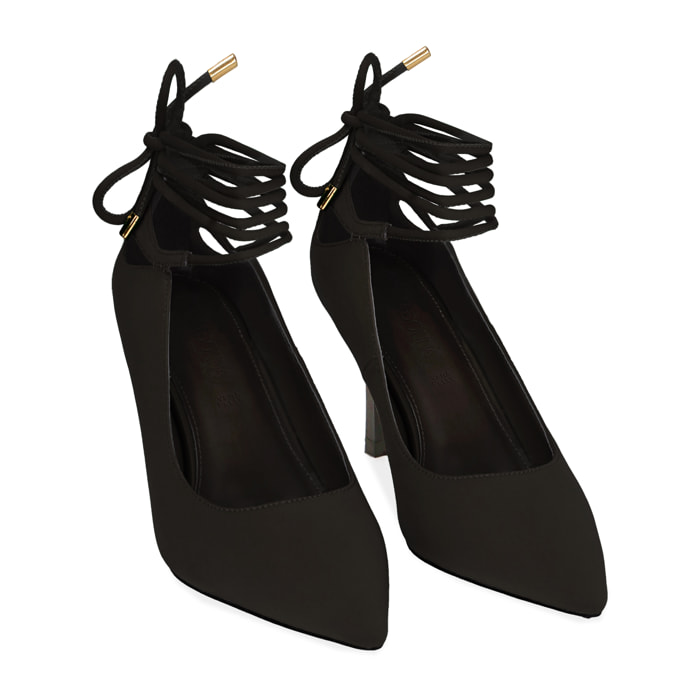 Salón de lycra negro, tacón 8,5 cm.