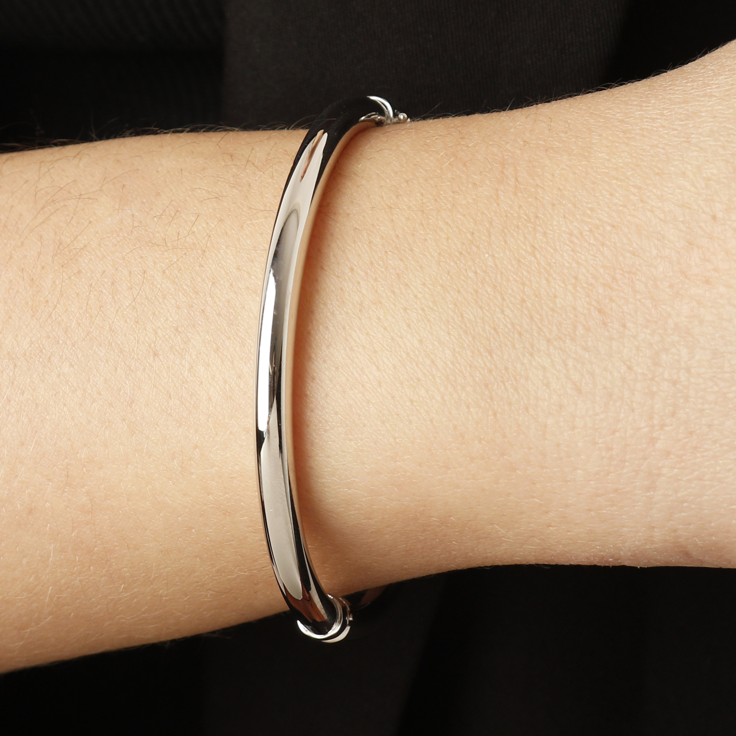 Bracciale Rigido placcato Platino con Superficie Lucida