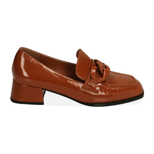 Mocasines cognac en naplack, tacón 4 cm