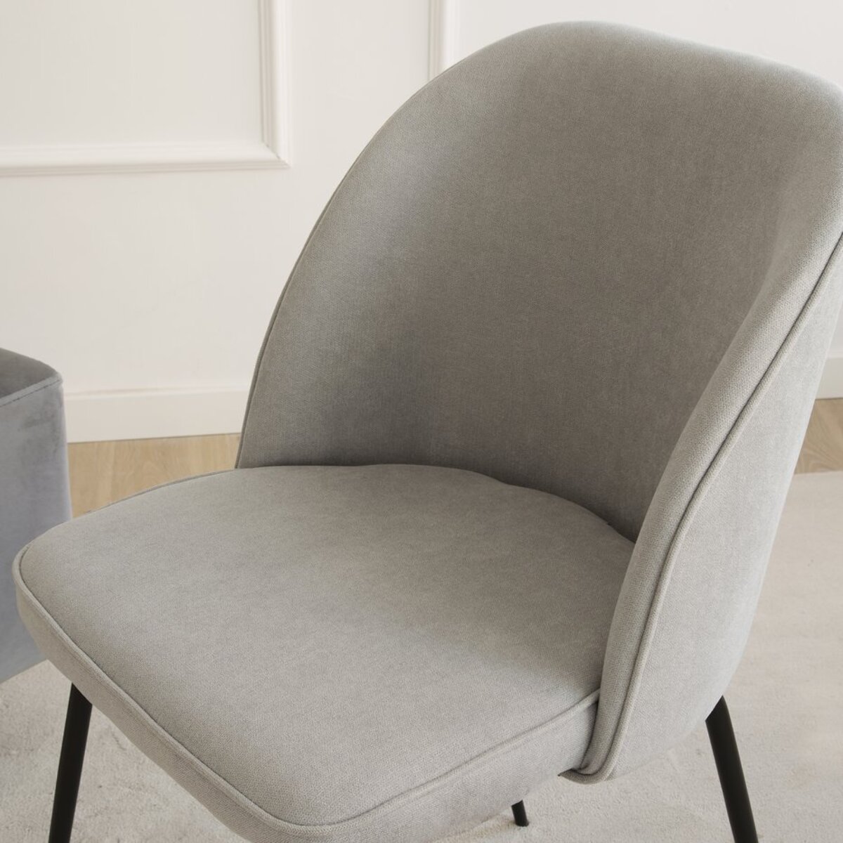 Chaise rembourrée Leivar -tissu. pieds métalliques-couleur gris 48 x 86 x 54 cm