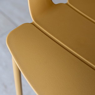 Ensemble de repas table et 4 fauteuils en polypropylène ocre MONTAUK