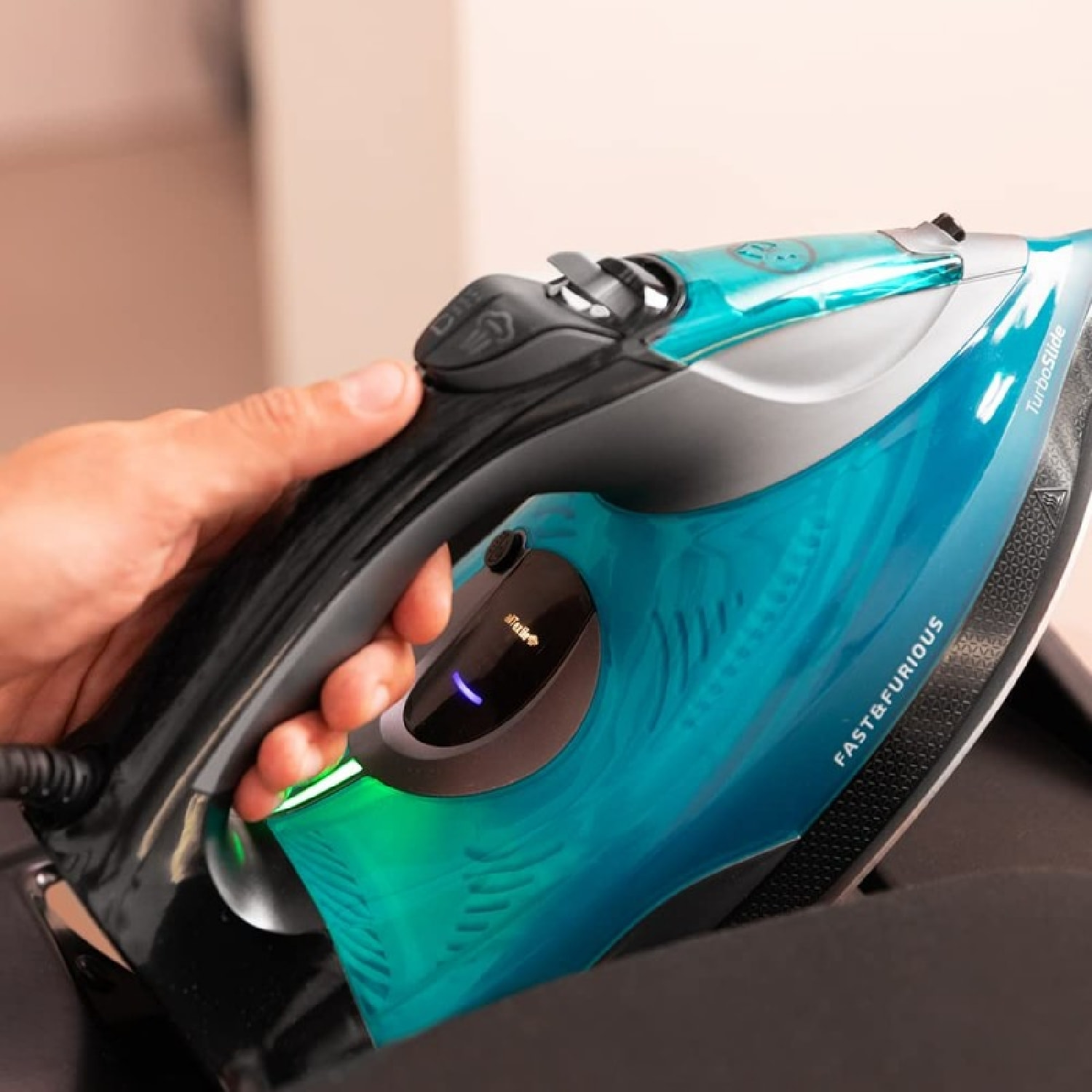 Cecotec Fer à repasser horizontal Fast&Furious 5055 Pro