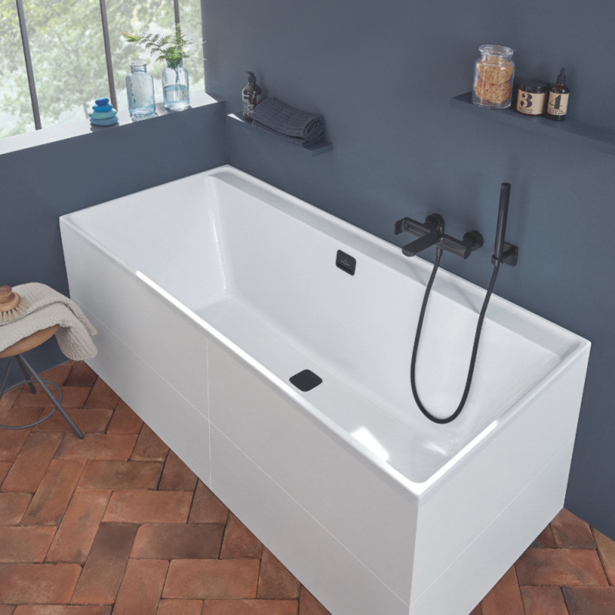 Baignoire droite antidérapante VILLEROY ET BOCH Collaro acrylique