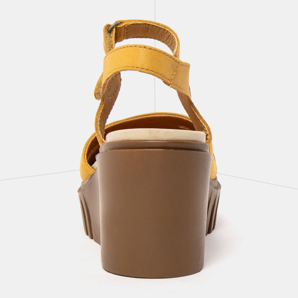 Sandalia de cuña 2083 ROMA YELLOW/ CATANIA color Yellow