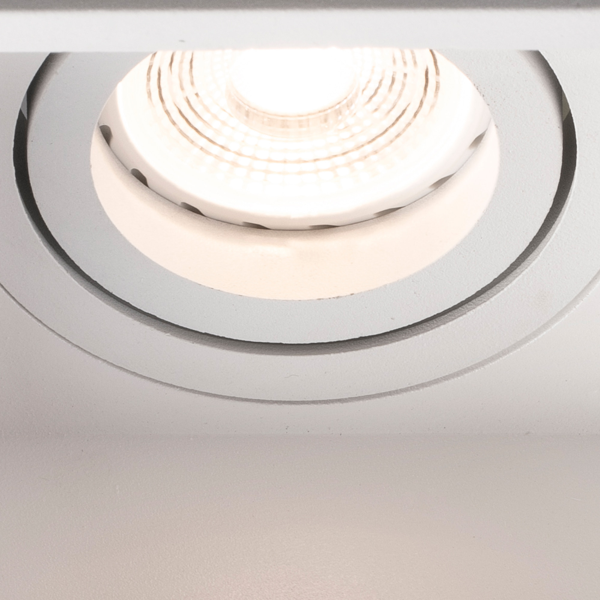 HYDE SQ Lampe encastrable blanche carré orientable