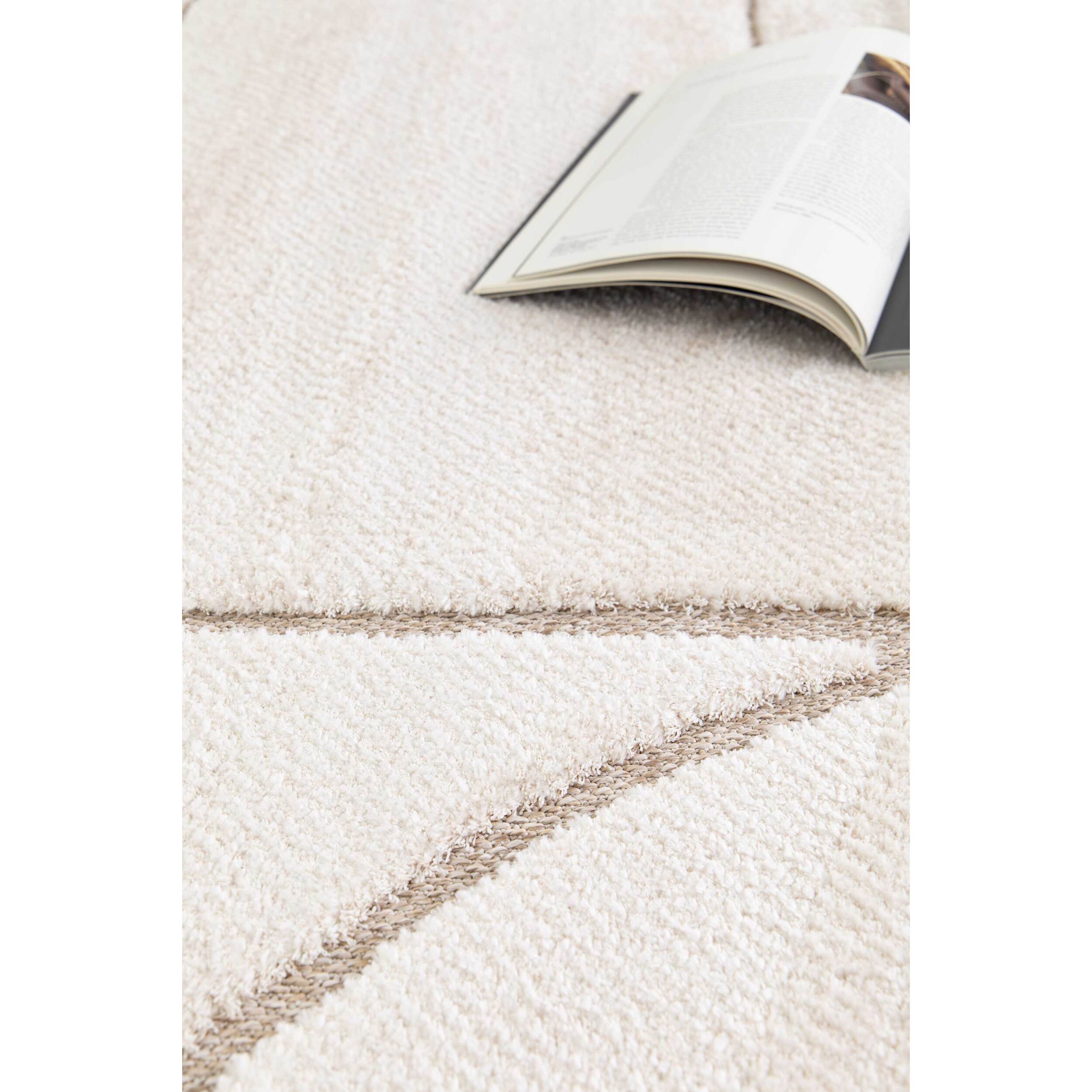 DIENA Alfombra étnica con relieve en color blanco, varias medidas disponibles.
