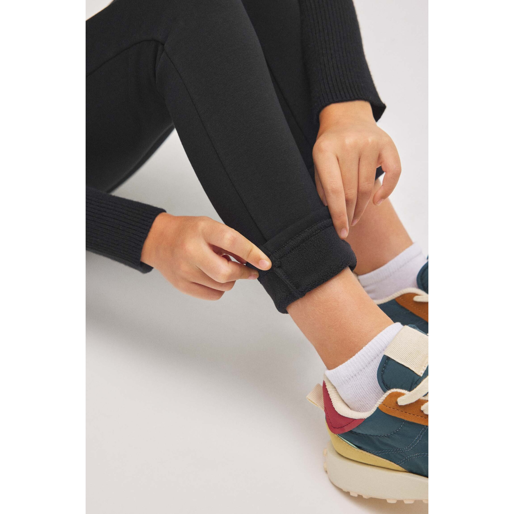 Leggings termici da bambina in pile nero