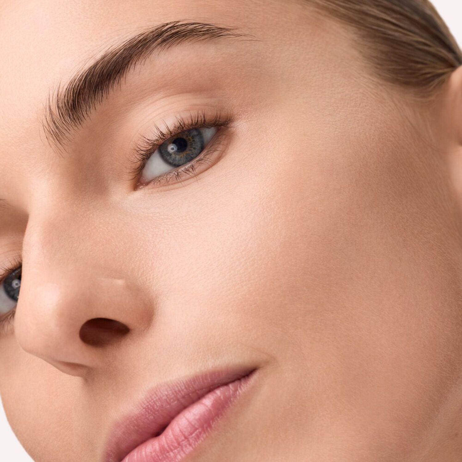 Skin Tinted Moisturizer - Soin Teinté Hydratant Fini Naturel SPF30 28ml