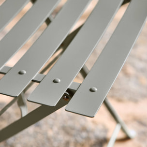 Lot de 2 chaises de jardin bistrot pliables en acier thermolaqué. 49.5 x 41 x 80.5cm