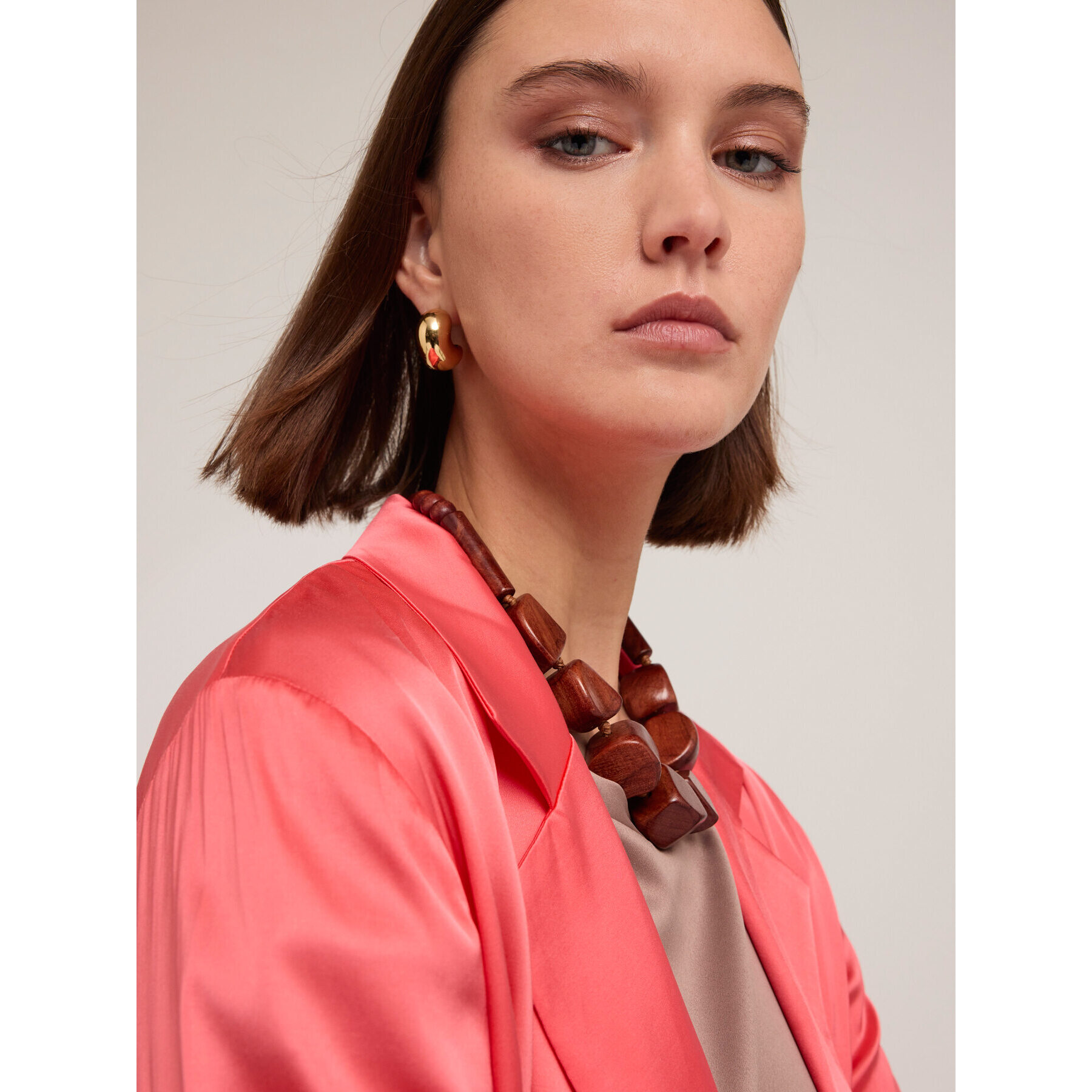 Motivi - Chaqueta desestructurada de satén elástico - Rosa