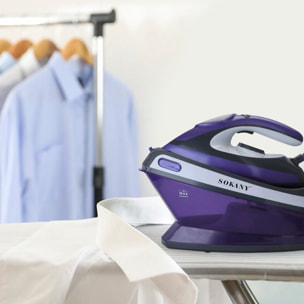 Centro de planchado 2800w, 1.5L, suela cerámica. Función: plancha, vapor, spray. Control de potencia, vapor vertical.