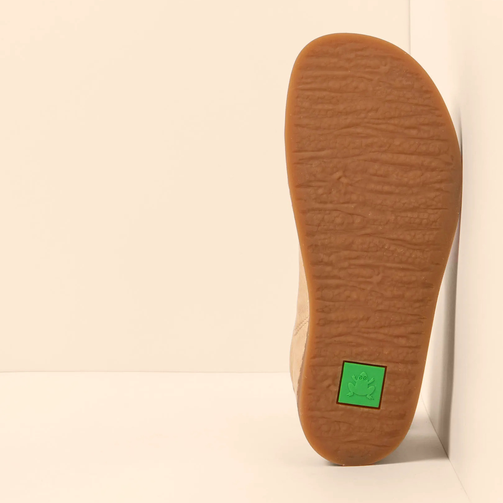 Zapatos N5910L NOBUCK LAVADO CREAM/ ORIGEN color Cream