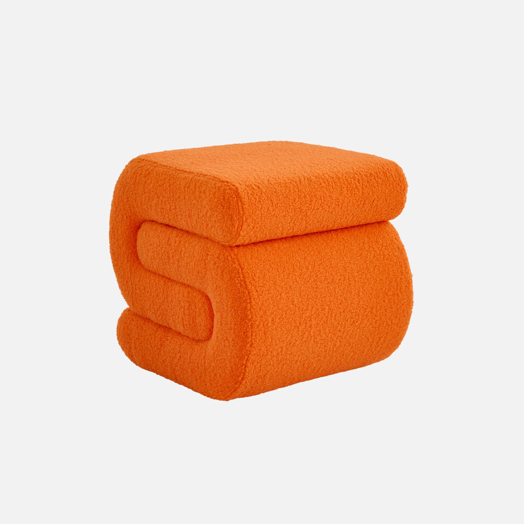 Tabouret / pouf design revêtement bouclette orange 1 place L 43 x P 47 x H 44cm - Sasha