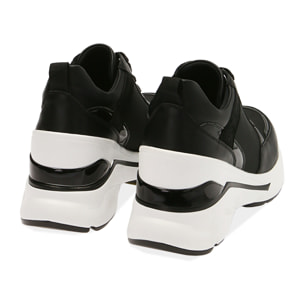 Sneakers nere in tessuto, zeppa 8,5 cm