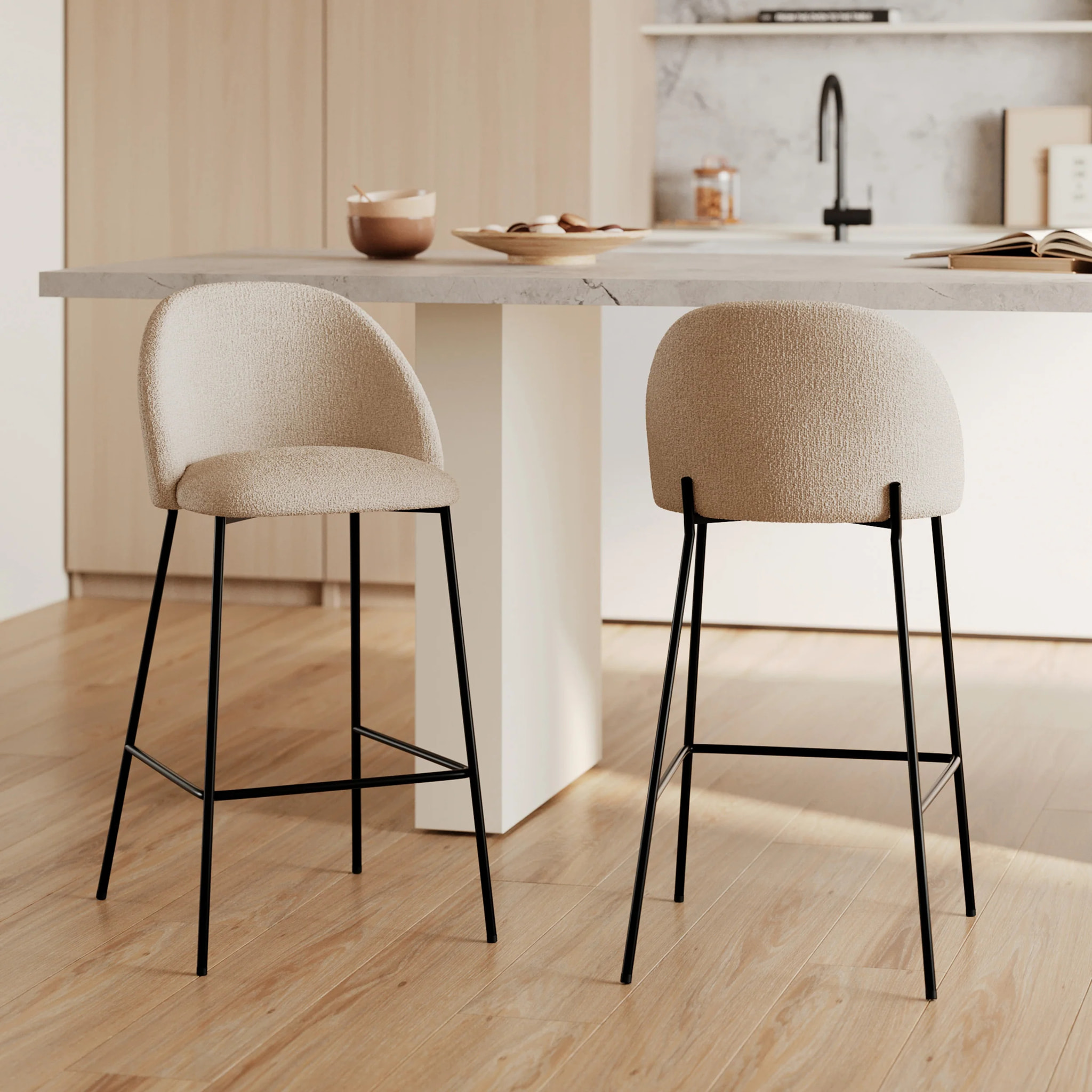 Lot de 2 chaises pour îlot central en tissu bouclé beige 66 cm - Karl