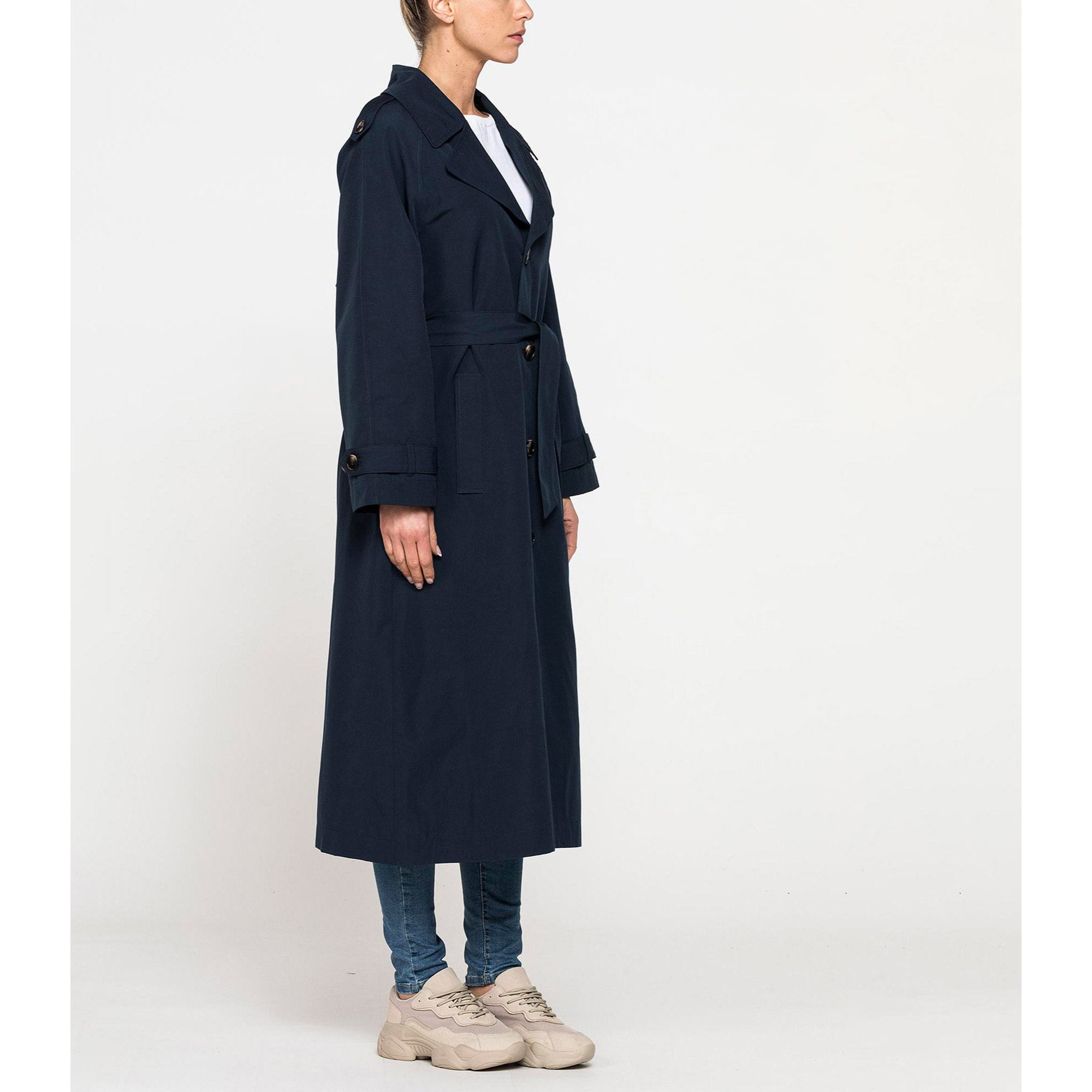 TRENCH LUNGO CON CINTURA
