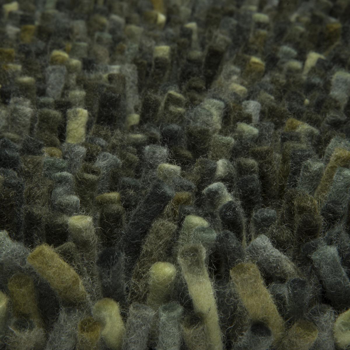 Tapis shaggy tissé en laine motif faux uni RABI