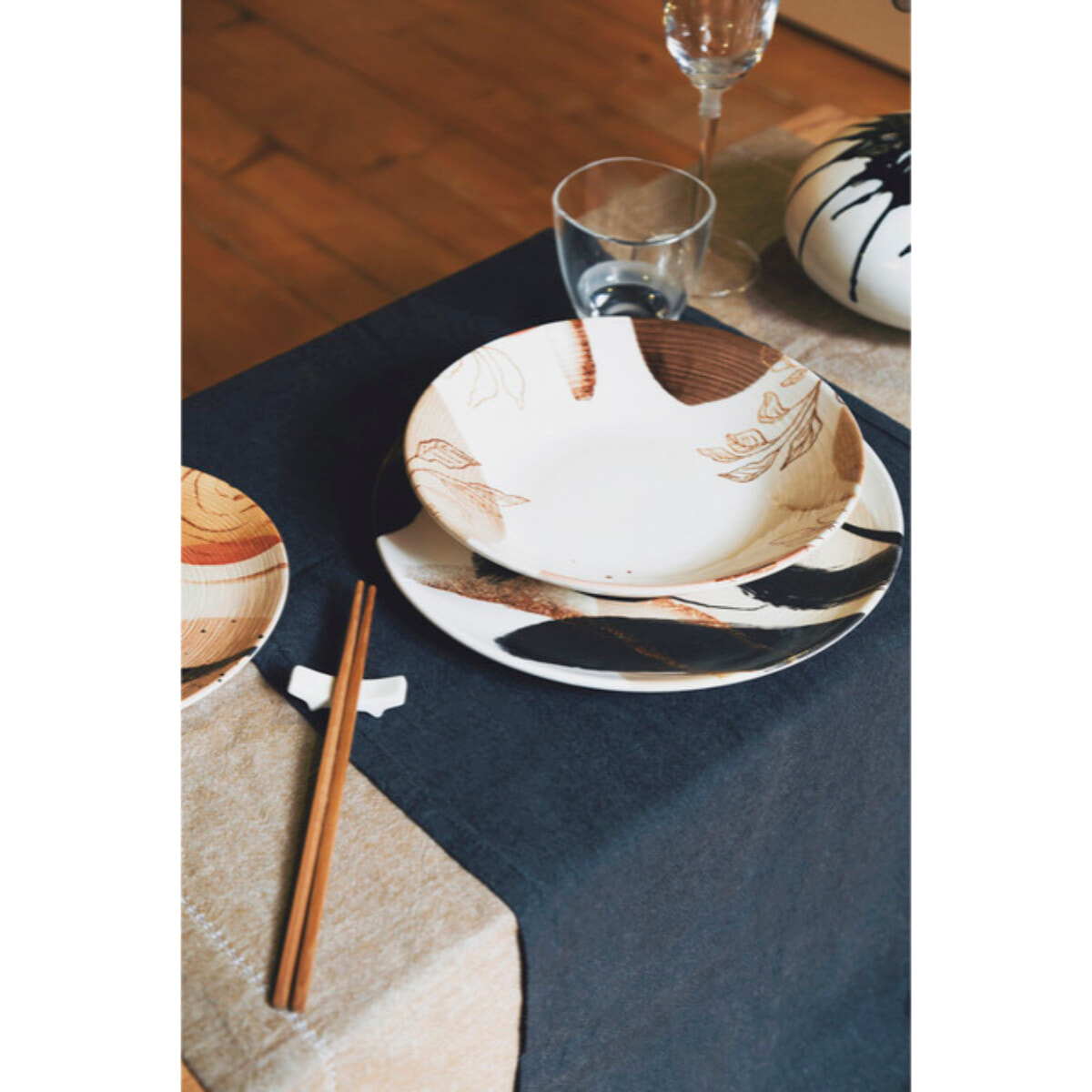 Insalatiera Sumi in ceramica sottosmalto