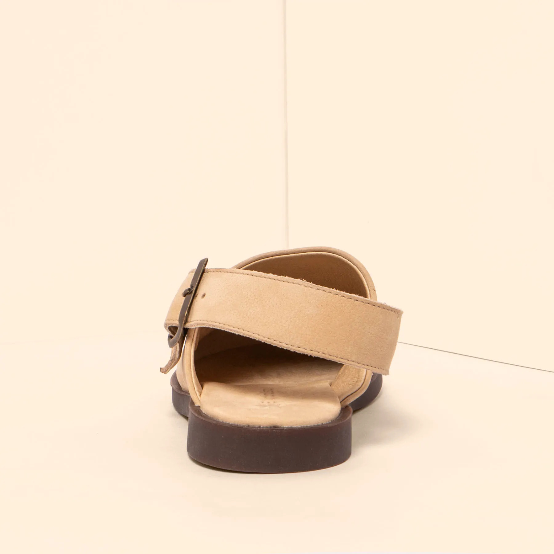 Zapatos N5871 NOBUCK LAVADO CREAM/ ARENISCA color Cream