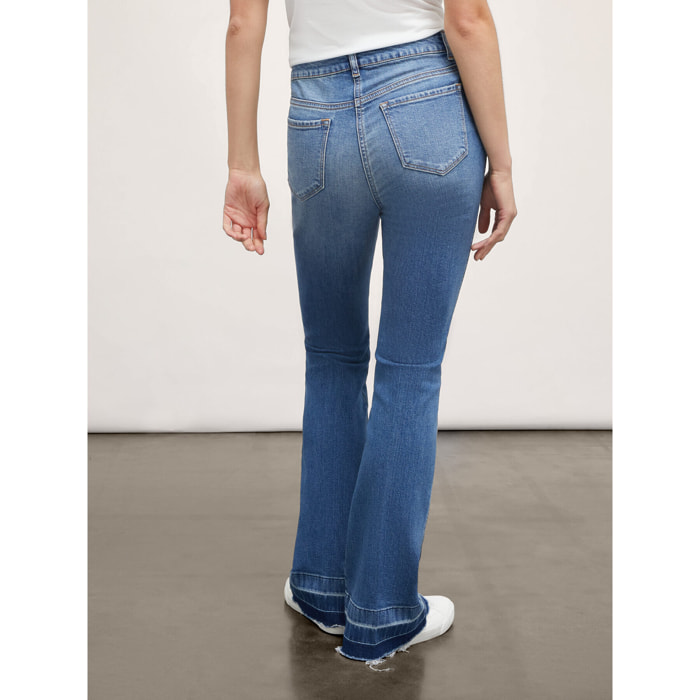 Motivi - Jeans flare con orlo sfrangiato - Blu