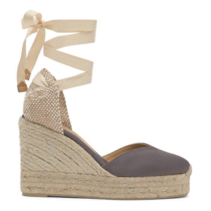 Alpargata de cuña Chiara en raso con doble plataforma y cierre de cintas