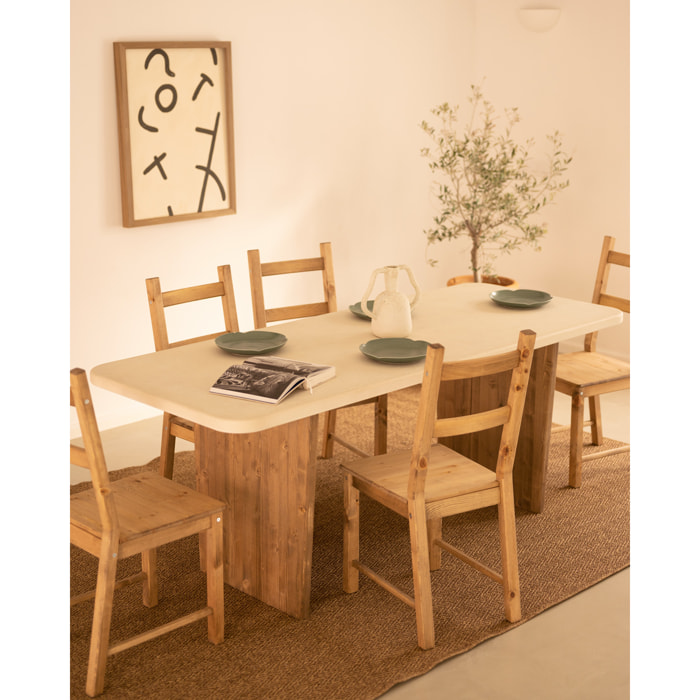 Table de salle à manger en microciment de couleur blanc cassé avec des pieds en bois de chêne foncé en différentes tailles