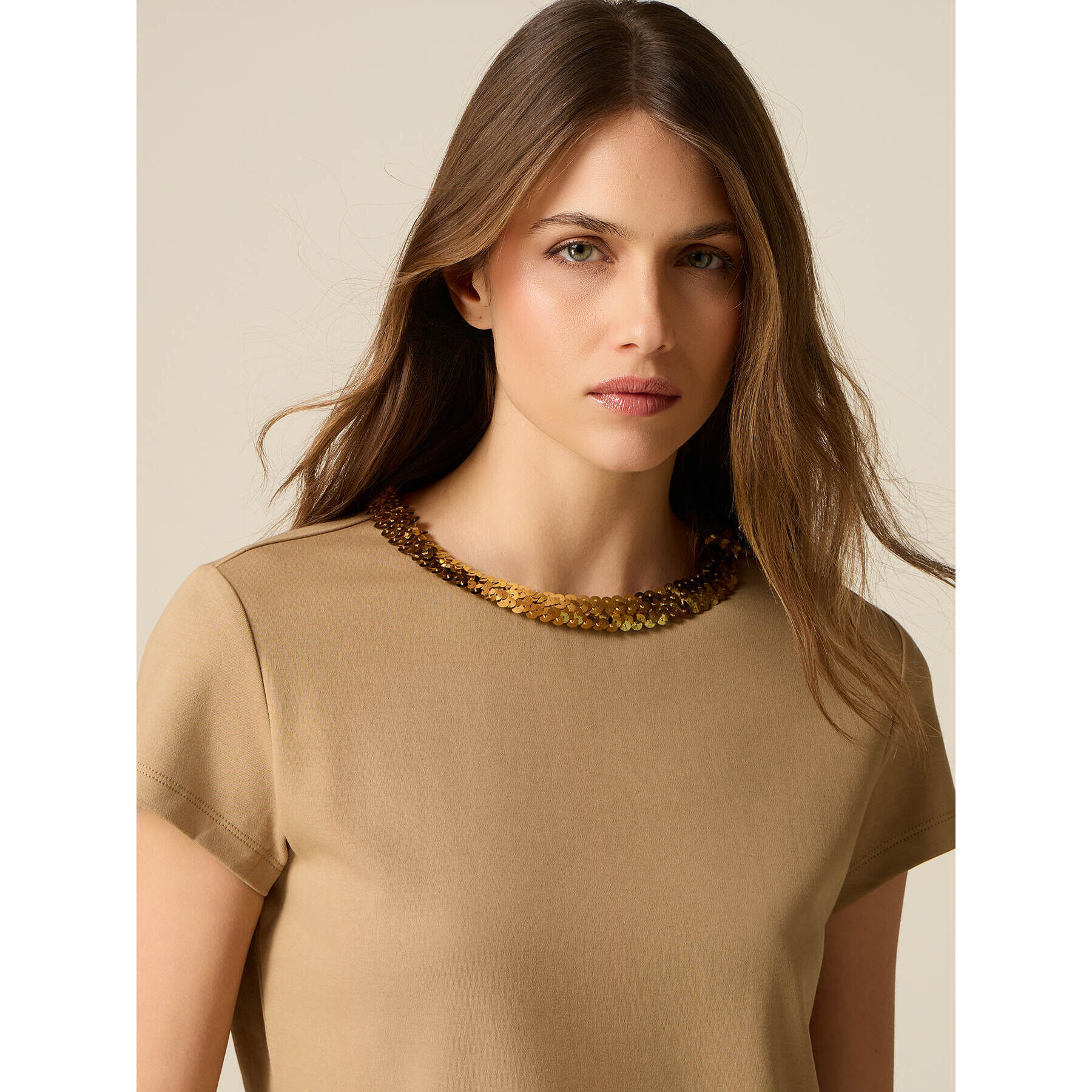 Oltre - T-shirt con dettaglio paillettes - Beige