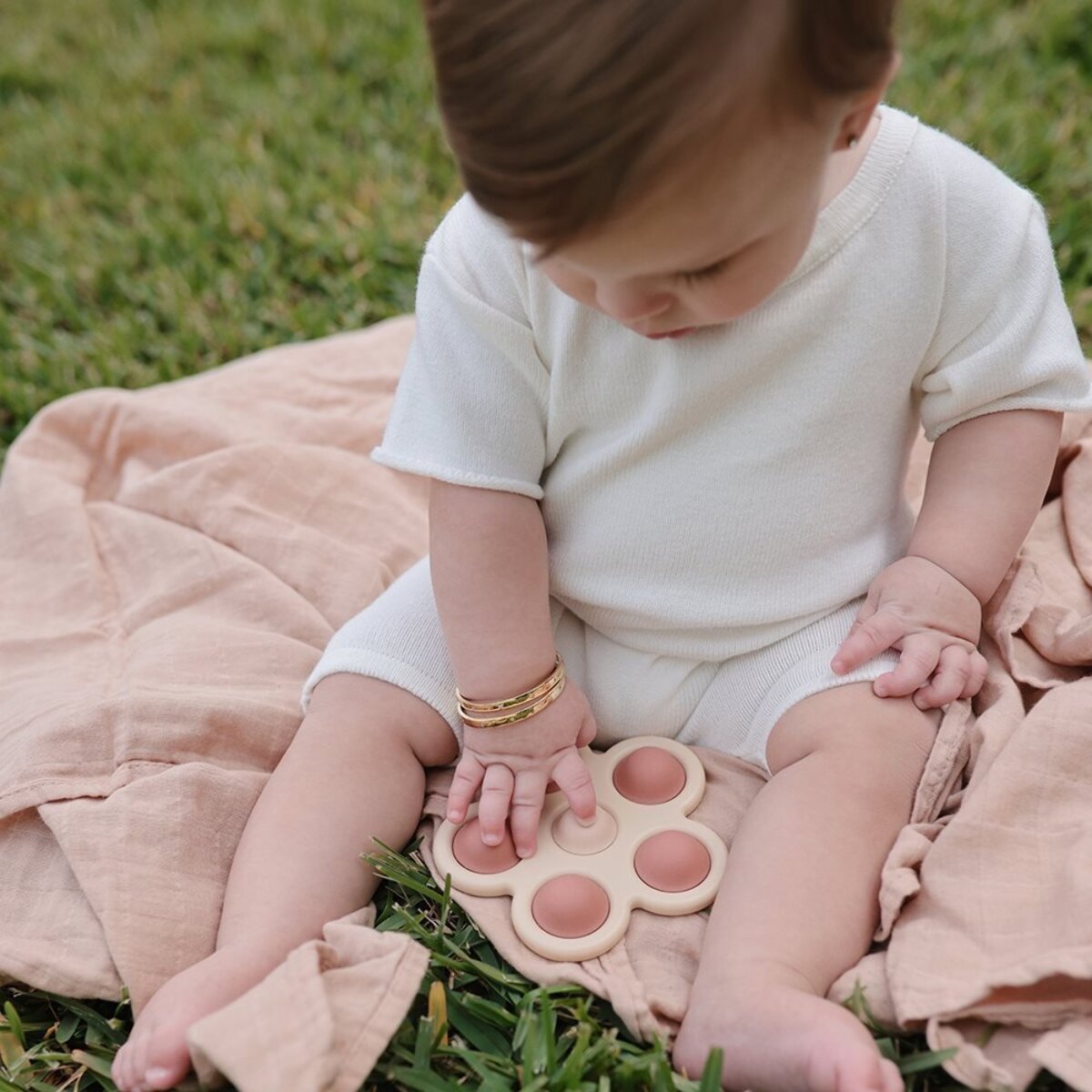 Mushie Pop It Flower