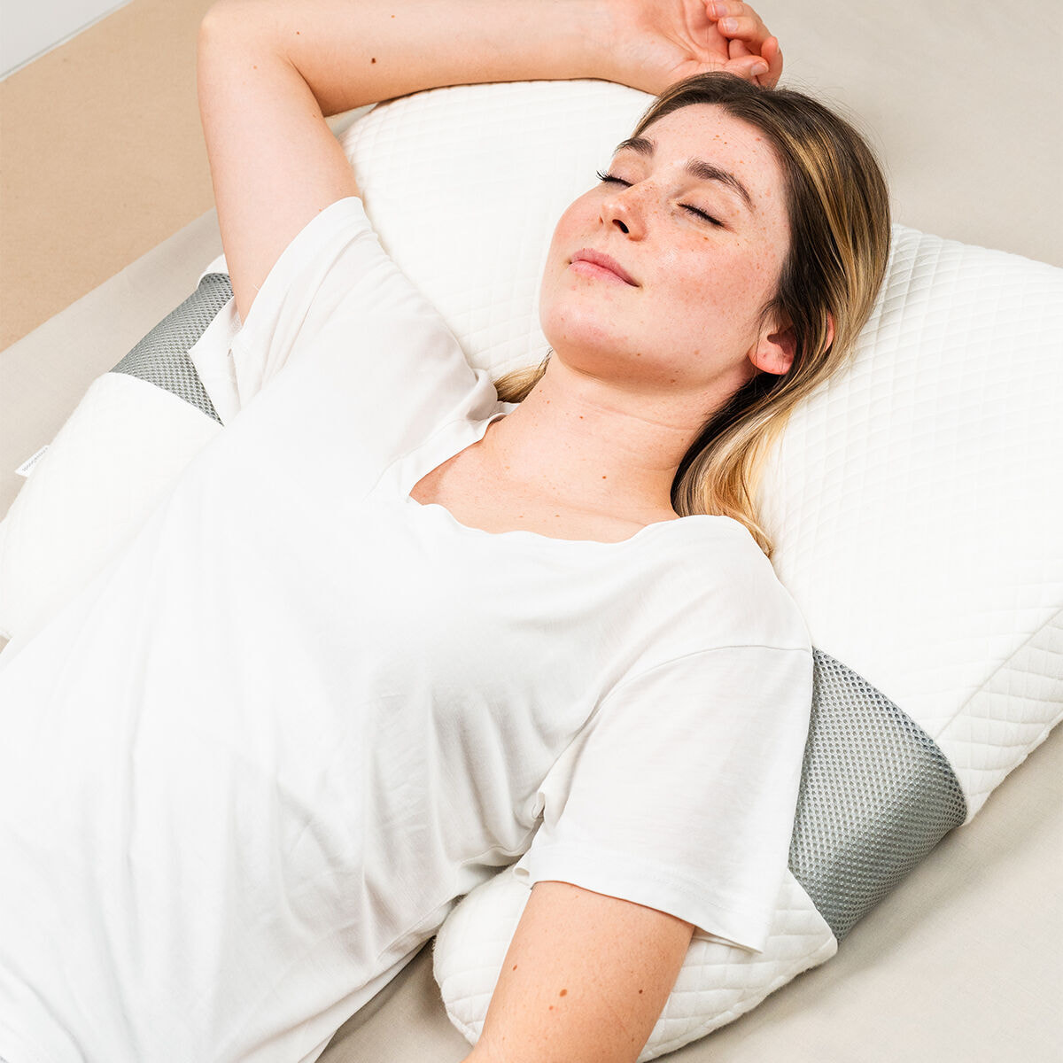 Almohada Ergonómica Multifunción Ullow InnovaGoods - Blanco