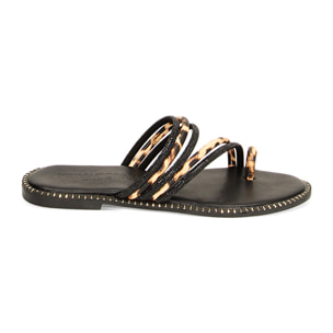 Sandalias bajas negras y leopardo con piedras