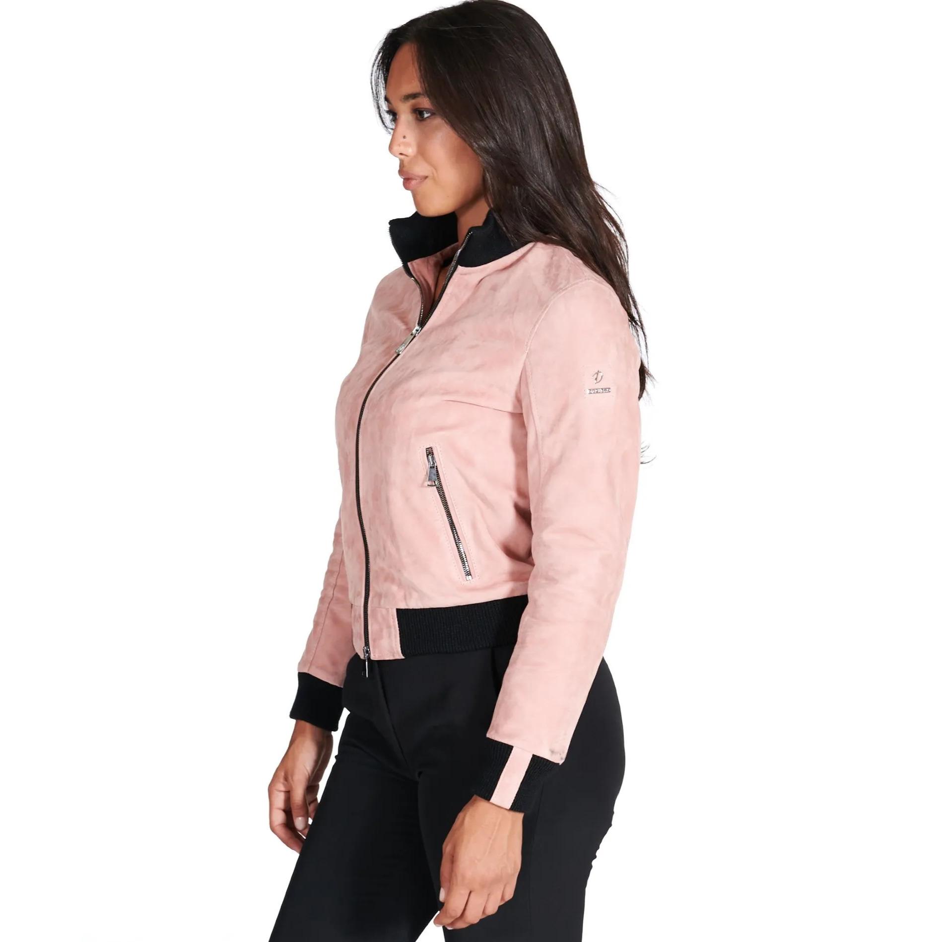 Bomber in pelle scamosciata rosa collo in lana merino a contrasto